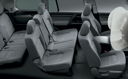 8 seater taxi midhurst